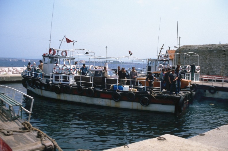"Fährhafen" bei den Dardanellen
